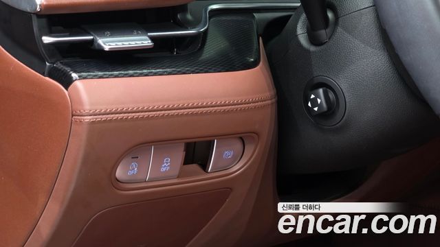 Genesis G90 (RS4) Gasoline 3.5 Turbo 2WD 2023 — фото 15