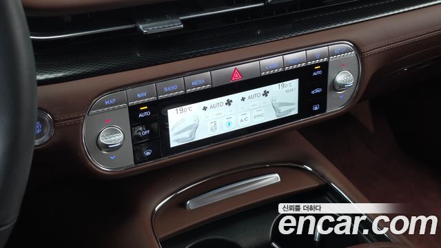 Genesis G90 (RS4) Gasoline 3.5 Turbo 2WD 2023 — фото 18