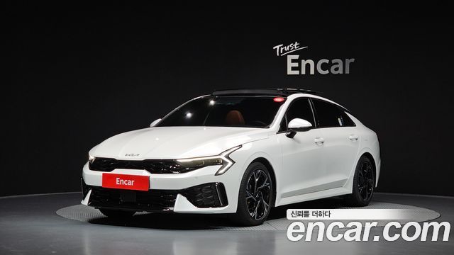 Kia K5 Hybrid (III) Signature 2025 — фото 1