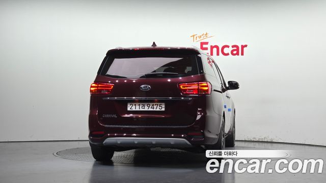 Kia Carnival Gasoline 9-Seater Noblesse Special 2019 — фото 4