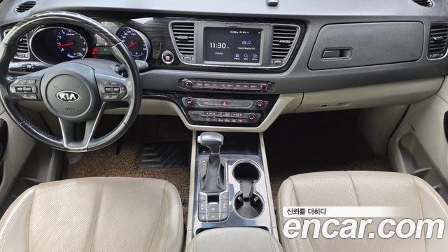 Kia Carnival Gasoline 9-Seater Noblesse Special 2019 — фото 7