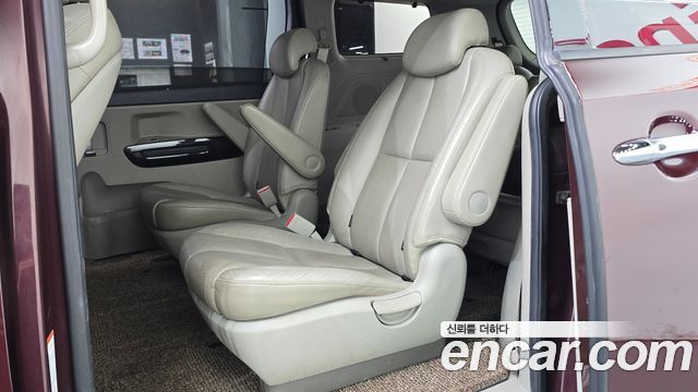 Kia Carnival Gasoline 9-Seater Noblesse Special 2019 — фото 11