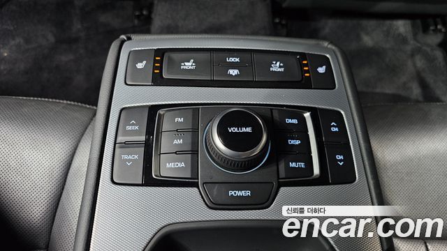 Genesis G80 3.3 GDI AWD Premium Luxury 2019 — фото 19