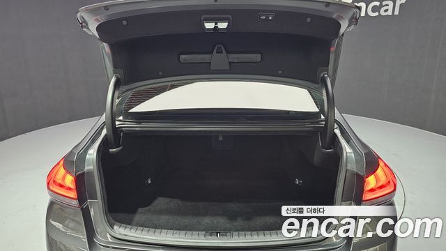 Genesis G80 3.3 GDI AWD Premium Luxury 2019 — фото 20