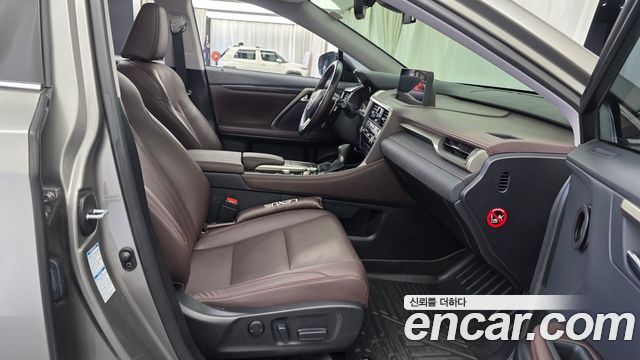 Lexus RX450hL (IV) Luxury Plus 2021 — фото 11