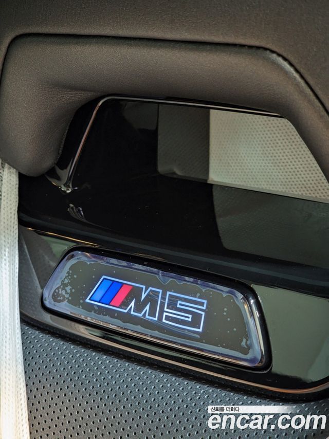 BMW M5 (G90) M5 Touring 2026 — фото 11