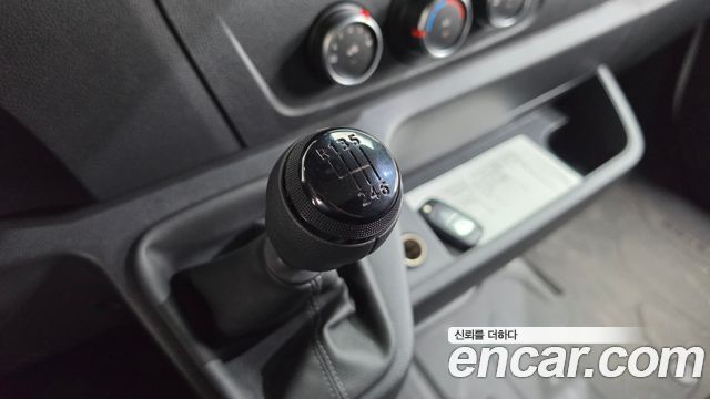 Renault Korea Master 2.3 Van L 2022 — фото 9