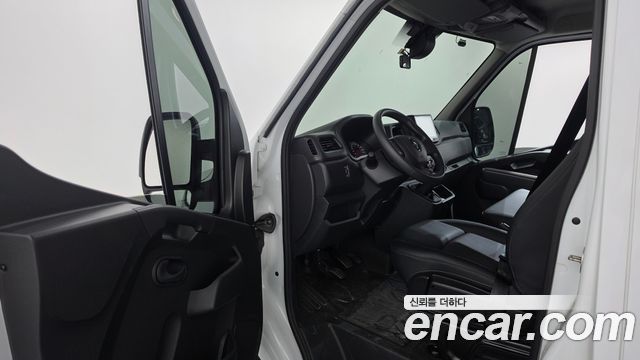 Renault Korea Master 2.3 Van L 2022 — фото 10