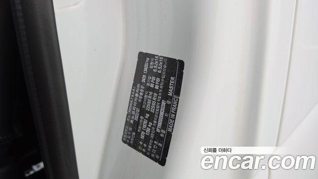 Renault Korea Master 2.3 Van L 2022 — фото 26