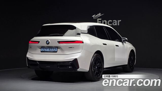 BMW iX xDrive45 M Sport 2026 — фото 2