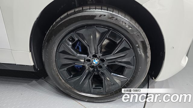 BMW iX xDrive45 M Sport 2026 — фото 21