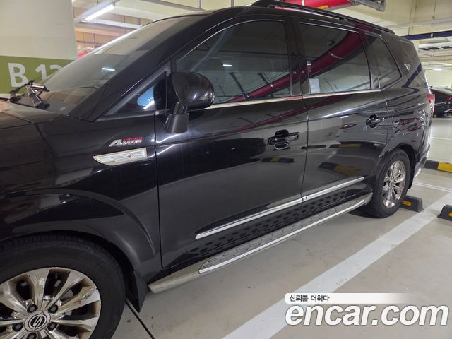 KG Mobility (SsangYong) Korando Turismo 2WD TX 9-seater 2017 — фото 4