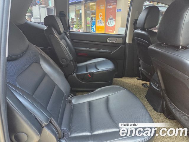 KG Mobility (SsangYong) Korando Turismo 2WD TX 9-seater 2017 — фото 10