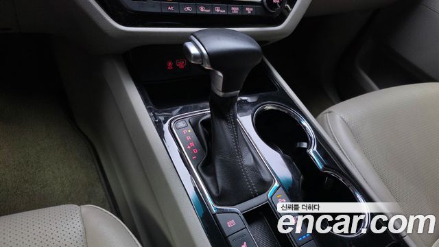 Kia Carnival 9-Seater Prstige 2019 — фото 9