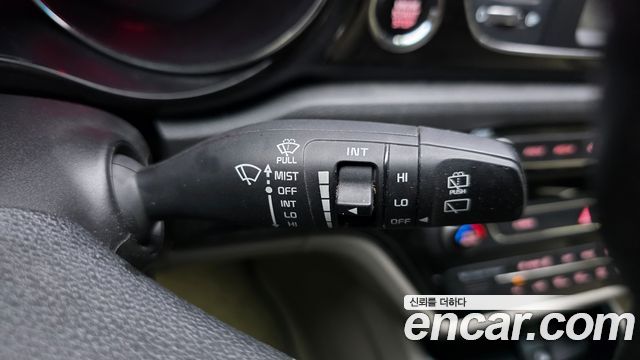 Kia Carnival 9-Seater Prstige 2019 — фото 29