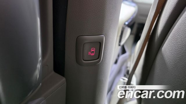 Kia Carnival 9-Seater Prstige 2019 — фото 30