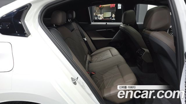 BMW i5 (G60) eDrive 40 M Sport 2024 — фото 12