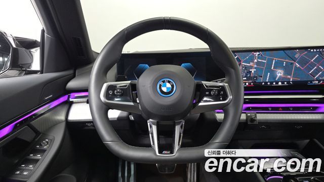 BMW i5 (G60) eDrive 40 M Sport 2024 — фото 13