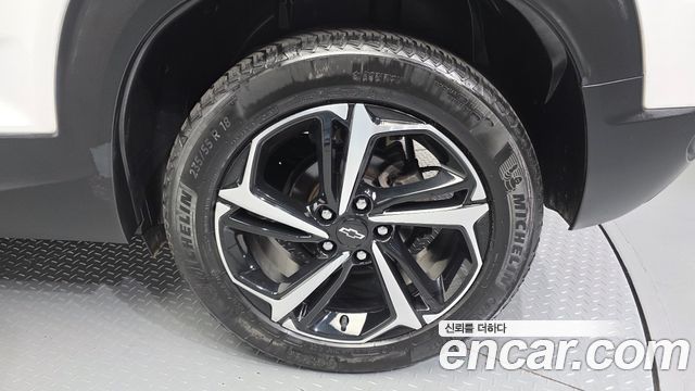 Chevrolet Trailblazer 1.3 Turbo 4WD RS 2023 — фото 21