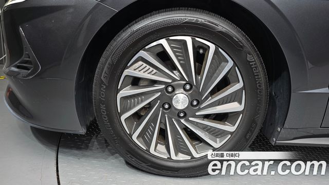 Hyundai Sonata Hybrid (DN8) Premium Family 2020 — фото 5