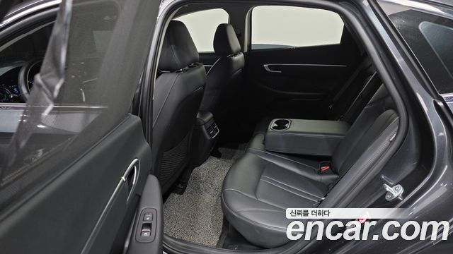 Hyundai Sonata Hybrid (DN8) Premium Family 2020 — фото 12