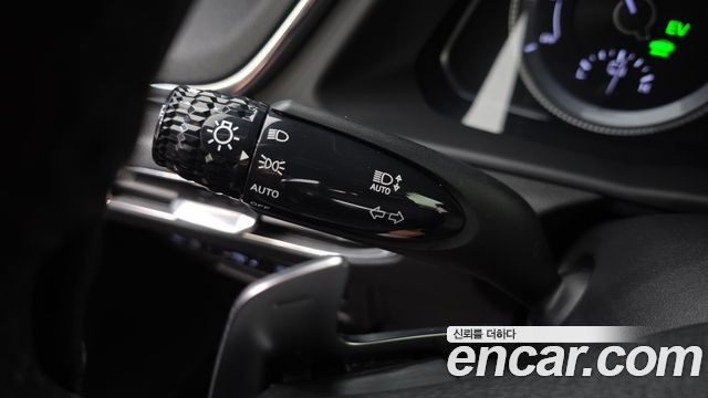 Hyundai Sonata Hybrid (DN8) Premium Family 2020 — фото 17