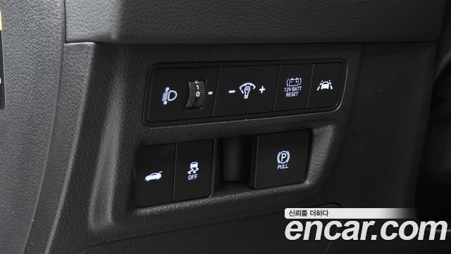 Hyundai Sonata Hybrid (DN8) Premium Family 2020 — фото 18