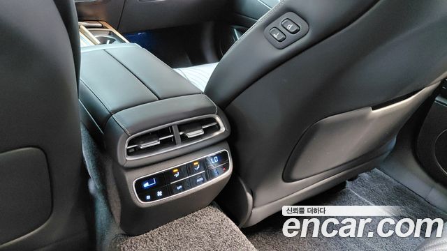 Genesis G80 (RG3) Gasoline 2.5 Turbo AWD 2022 — фото 31