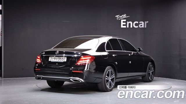 Mercedes-Benz E-Class (W213) E220d Avantgarde 2020 — фото 2