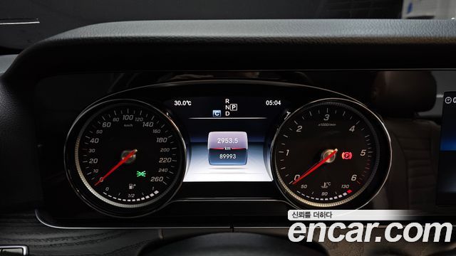 Mercedes-Benz E-Class (W213) E220d Avantgarde 2020 — фото 8