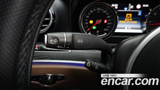 Mercedes-Benz E-Class (W213) E220d Avantgarde 2020 — фото 16