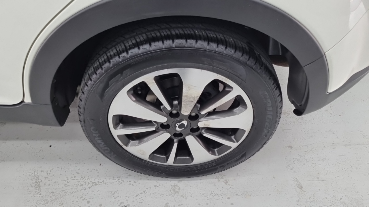 KG Mobility (SsangYong) Korando C 2.0 Advanture 60th Edition 2WD 2015 — фото 5