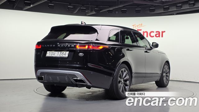 Land Rover Range Rover Velar 3.0 D300 R-Dynamic SE 2018 — фото 2