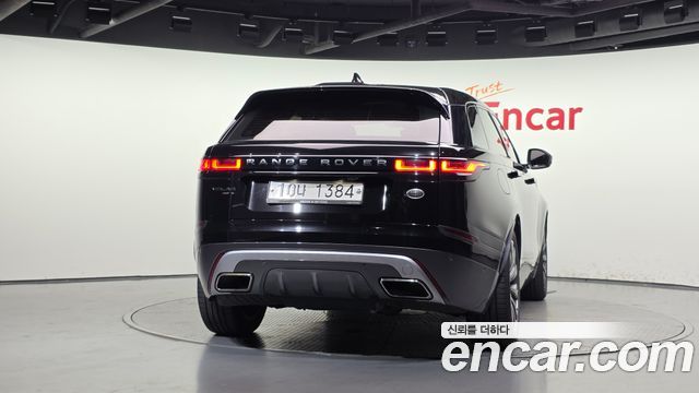 Land Rover Range Rover Velar 3.0 D300 R-Dynamic SE 2018 — фото 4