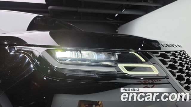 Land Rover Range Rover Velar 3.0 D300 R-Dynamic SE 2018 — фото 28