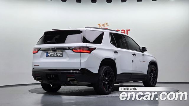 Chevrolet Traverse 3.6 AWD Redline 2020 — фото 2