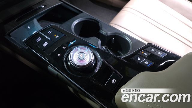 Kia K8 2.5 Gasoline 2WD Noblesse 2022 — фото 9