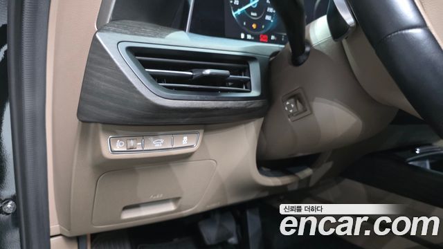 Kia K8 2.5 Gasoline 2WD Noblesse 2022 — фото 31