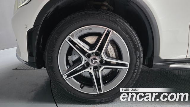 Mercedes-Benz GLC-Class (X253) GLC300e 4MATIC 2022 — фото 5