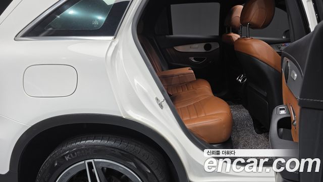 Mercedes-Benz GLC-Class (X253) GLC300e 4MATIC 2022 — фото 11