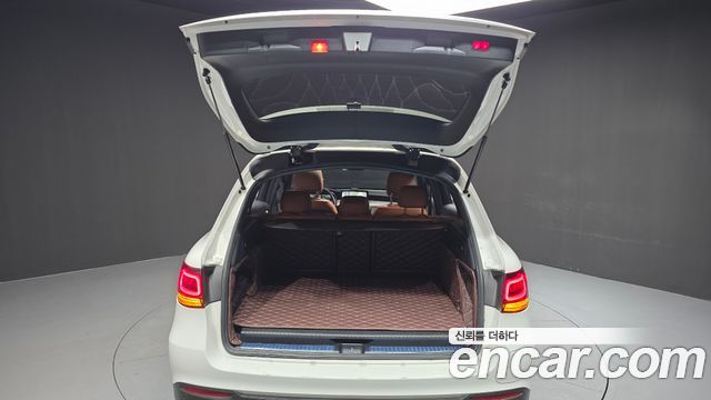 Mercedes-Benz GLC-Class (X253) GLC300e 4MATIC 2022 — фото 17