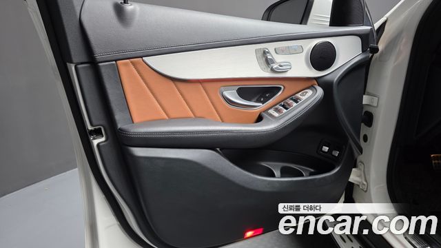 Mercedes-Benz GLC-Class (X253) GLC300e 4MATIC 2022 — фото 24
