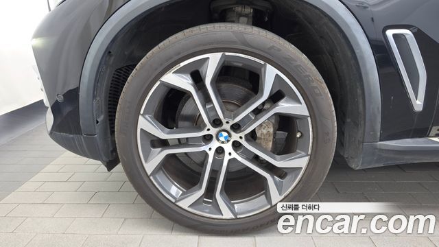 BMW X5 (G05) xDrive 40i xLine 2021 — фото 5