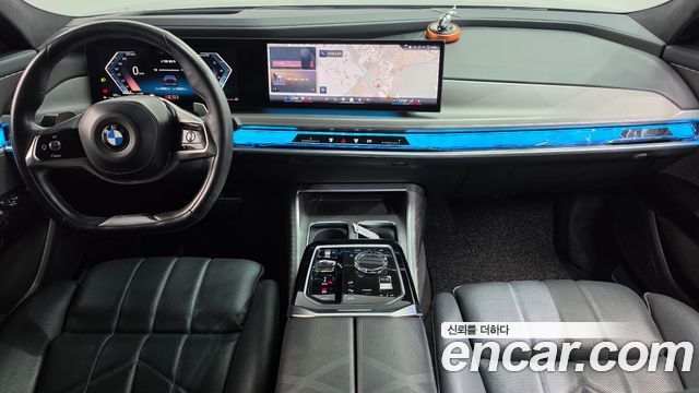 BMW 7 Series (G70) 740d xDrive Design Pure Excellence 2023 — фото 7