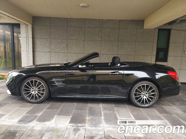 Mercedes-Benz SL-Class SL400 R231 2017 — фото 17