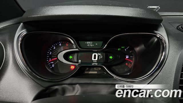 Renault Korea QM3 RE Signature 2017 — фото 8