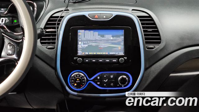 Renault Korea QM3 RE Signature 2017 — фото 13