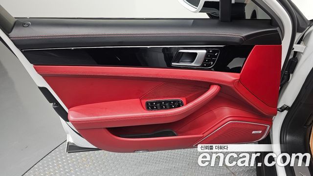 Porsche Panamera (971) 2.9 4S 2018 — фото 30