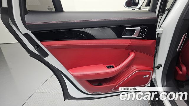 Porsche Panamera (971) 2.9 4S 2018 — фото 31