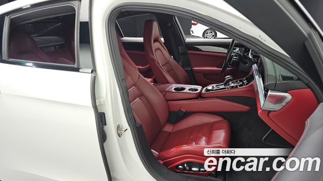 Porsche Panamera (971) 2.9 4S 2018 — фото 32